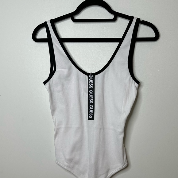 Guess White bodysuit - Picture 2 of 9